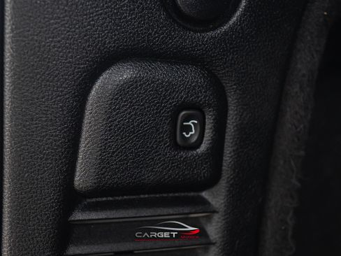 Used 2018 Dodge Durango SRT w/ SRT Interior Appearance Group AWD/4WD image 50