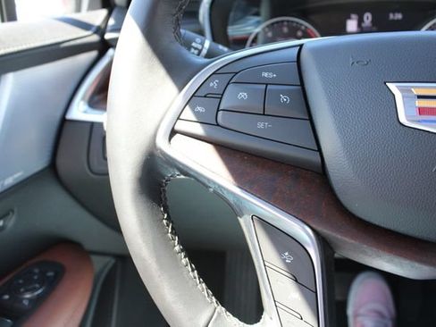 Used 2024 Cadillac XT5 Premium Luxury AWD/4WD image 13