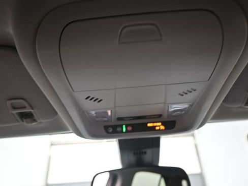 Used 2024 Chevrolet Equinox LT AWD/4WD image 12