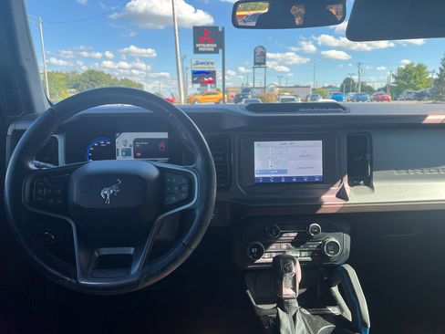 Used 2021 Ford Bronco Outer Banks image 9