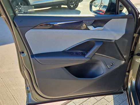 New 2026 Volkswagen Tiguan SE R-Line image 13