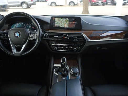 Used 2018 BMW 540i image 10