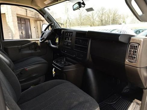 Used 2024 GMC Savana 2500 w/ Driver Convenience Package image 8