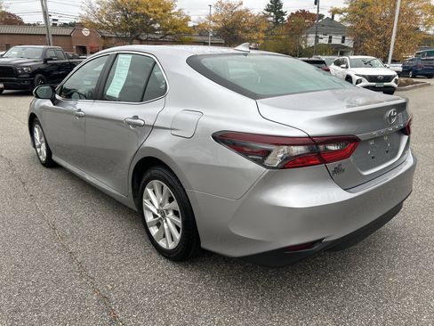 Used 2024 Toyota Camry LE image 7