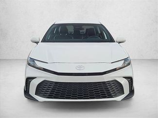 Used 2025 Toyota Camry SE FWD video 2