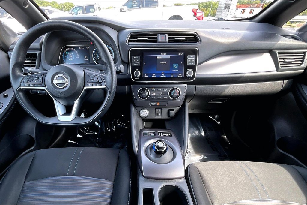 Used 2025 Nissan Leaf S FWD image 9