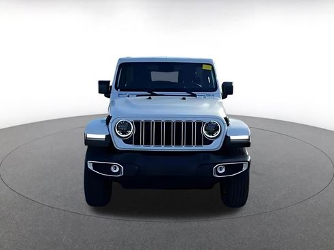 Used 2025 Jeep Wrangler Sahara image 15