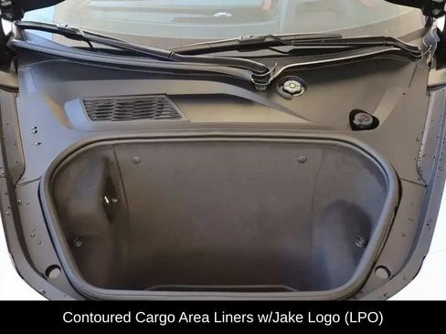 Used 2023 Chevrolet Corvette Stingray Premium Conv w/ Z51 Performance Package RWD image 25