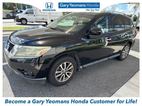 Used 2014 Nissan Pathfinder SV w/ Cargo Package FWD image 1