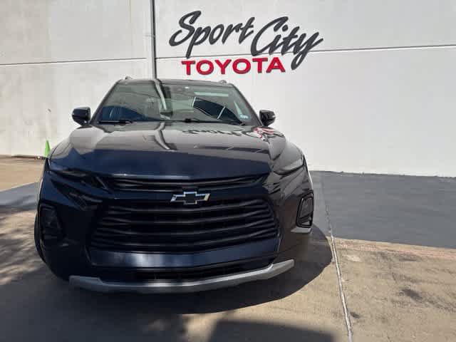 Used 2022 Chevrolet Blazer LT FWD image 2
