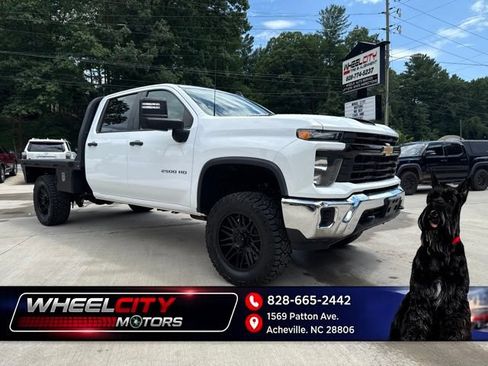 Used 2024 Chevrolet Silverado 2500 W/T w/ WT Convenience Package AWD/4WD image 1