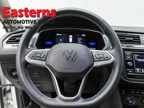 Used 2022 Volkswagen Tiguan S image 10