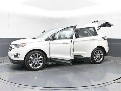 Used 2015 Ford Edge Titanium w/ Equipment Group 301A image 58