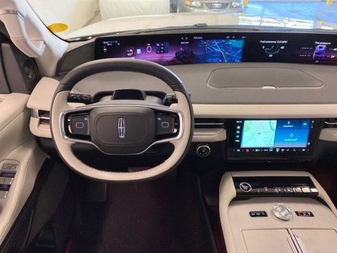 New 2026 Lincoln Navigator L Reserve image 15