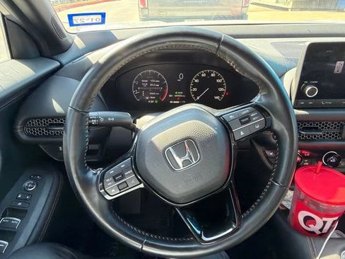Used 2025 Honda HR-V Sport image 15