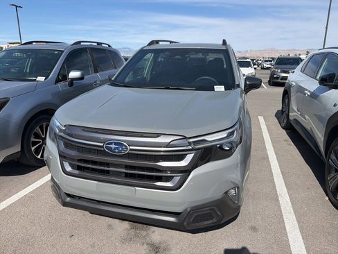 Certified 2025 Subaru Forester Limited w/ Popular Package AWD/4WD image 33