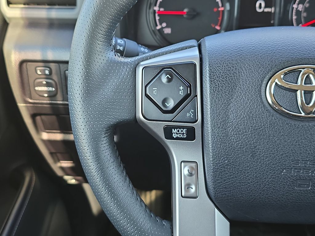 Used 2022 Toyota 4Runner SR5 Premium w/ Moonroof Package AWD/4WD image 19