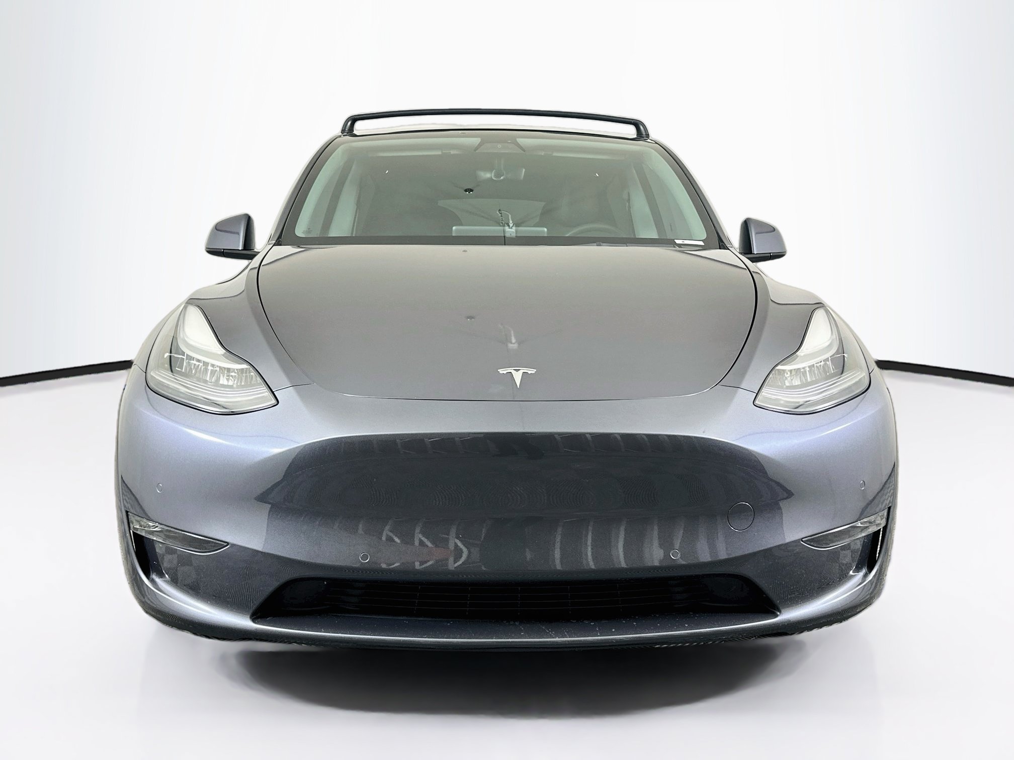 Used 2021 Tesla Model Y Long Range AWD/4WD image 2