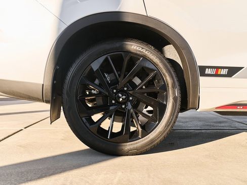 Used 2024 Mitsubishi Outlander Ralliart image 13