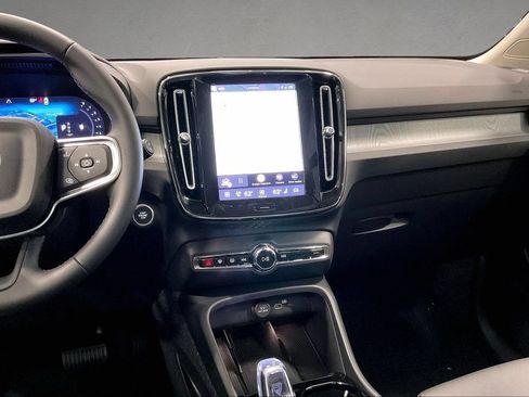 New 2026 Volvo XC40 B5 Plus w/ Climate Package AWD/4WD image 6