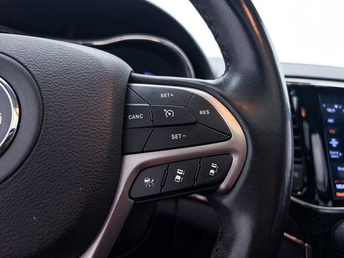 Used 2021 Jeep Grand Cherokee High Altitude AWD/4WD image 31