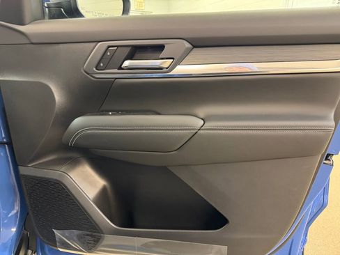New 2026 GMC Terrain Elevation w/ Black Edition AWD/4WD image 27