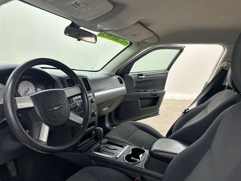 Used 2008 Chrysler 300 LX RWD image 31