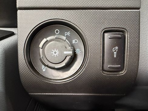 Used 2016 Ford F250 XLT w/ XLT Premium Package image 25