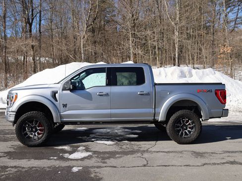 Used 2022 Ford F150 XLT w/ Equipment Group 302A High image 41