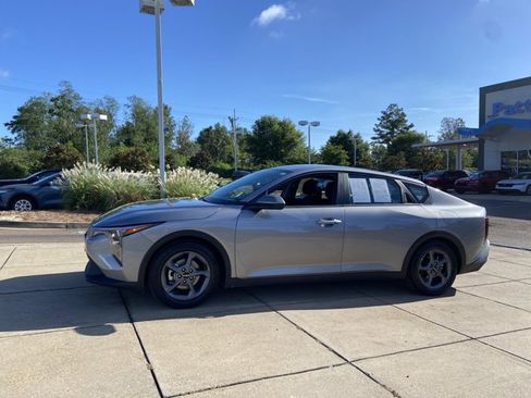 Used 2025 Kia K4 FWD image 6