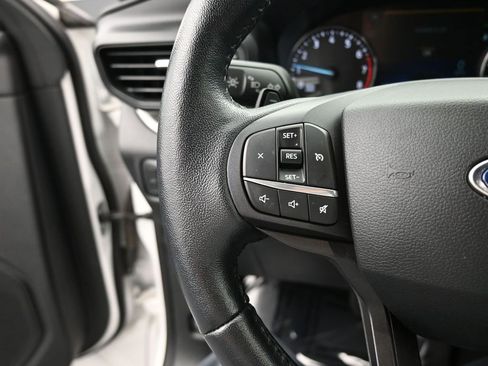 Used 2020 Ford Explorer XLT w/ Comfort Package image 27