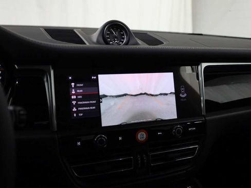 New 2026 Porsche Macan AWD/4WD image 34