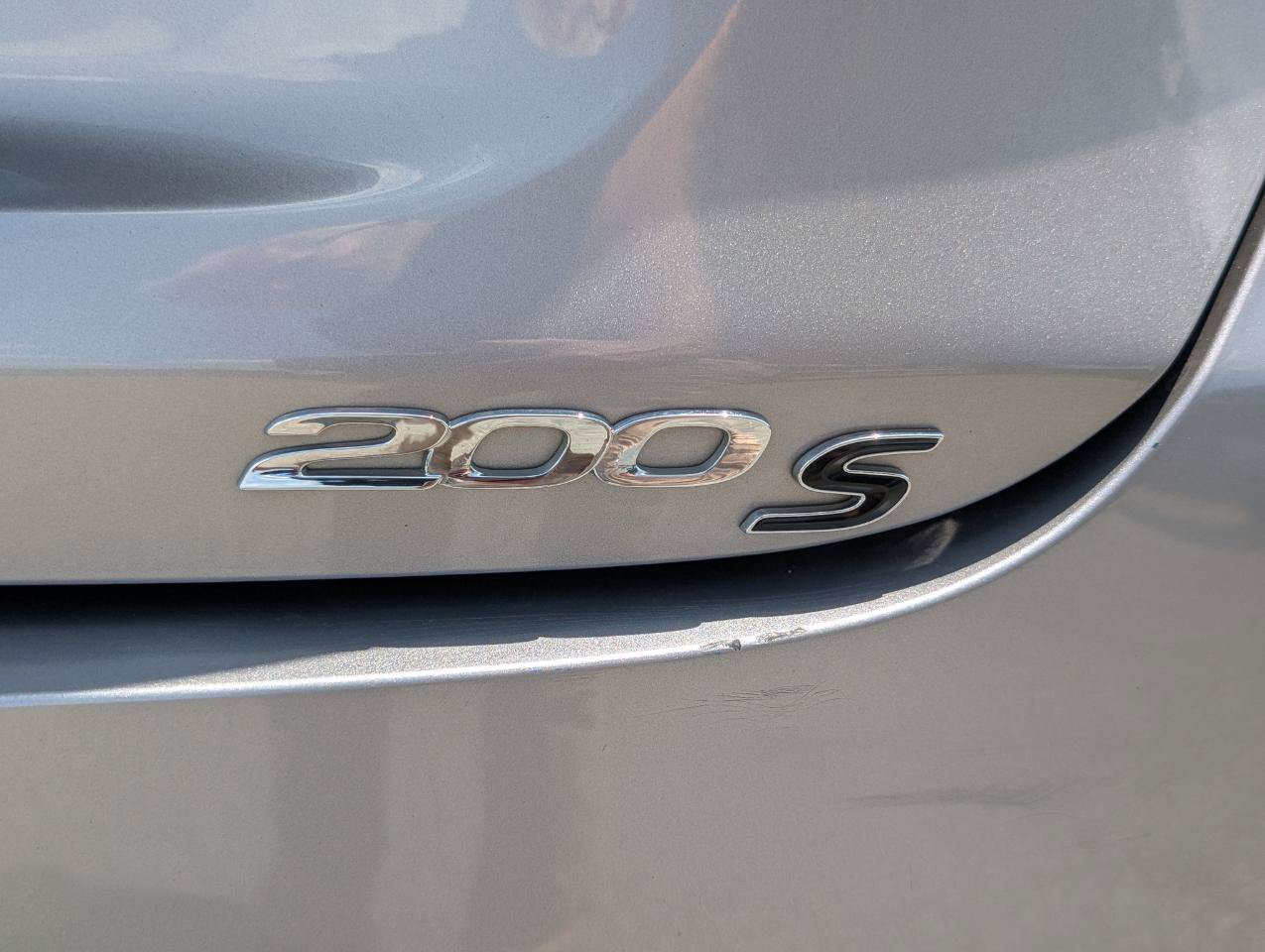 Used 2015 Chrysler 200 S w/ Comfort Group FWD image 6