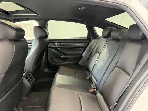 Used 2022 Honda Accord Sport image 11
