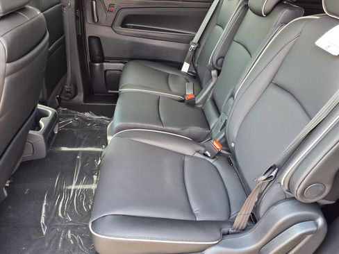New 2026 Honda Odyssey Touring image 10