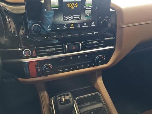 Used 2023 Nissan Pathfinder Platinum w/ Cargo Package image 8