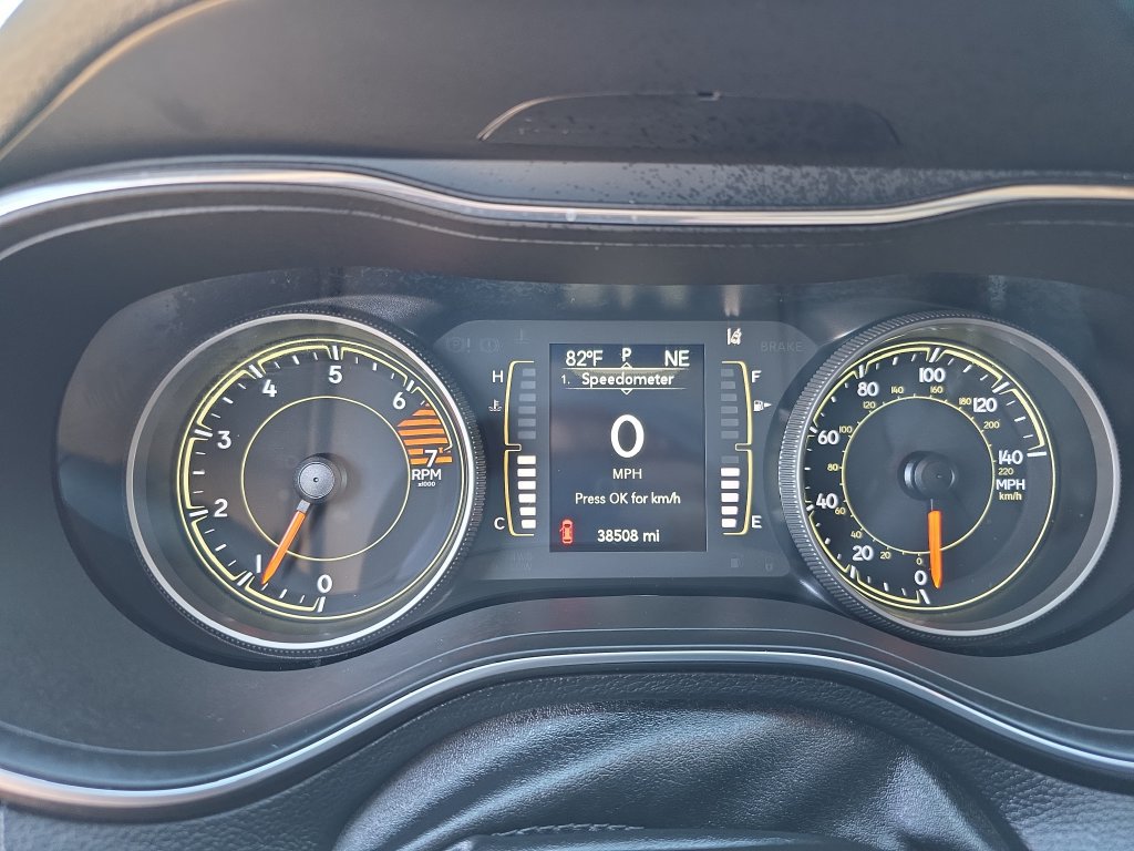 Used 2021 Jeep Cherokee Latitude Plus FWD image 22