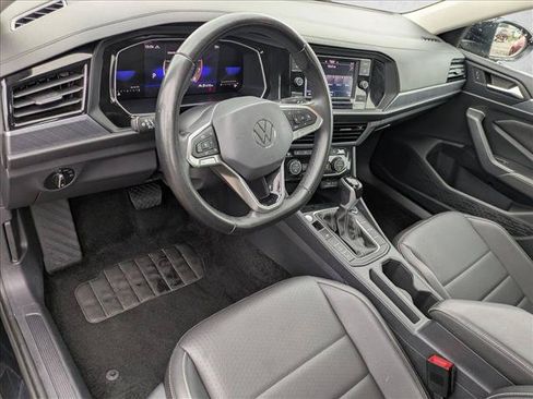 Used 2024 Volkswagen Jetta SE FWD image 10
