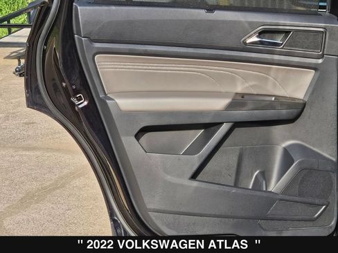 Used 2022 Volkswagen Atlas SE FWD image 18