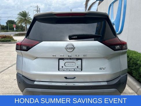 Used 2023 Nissan Rogue SV FWD image 8