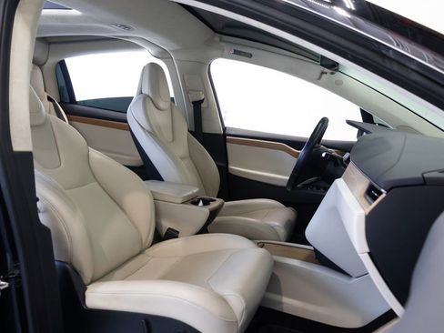 Used 2019 Tesla Model X Performance AWD/4WD image 23