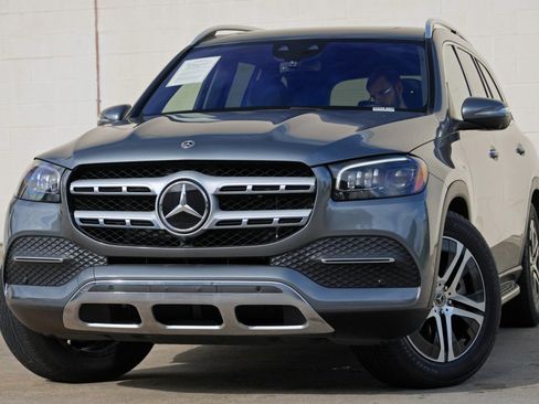 Used 2022 Mercedes-Benz GLS 450 4MATIC image 3
