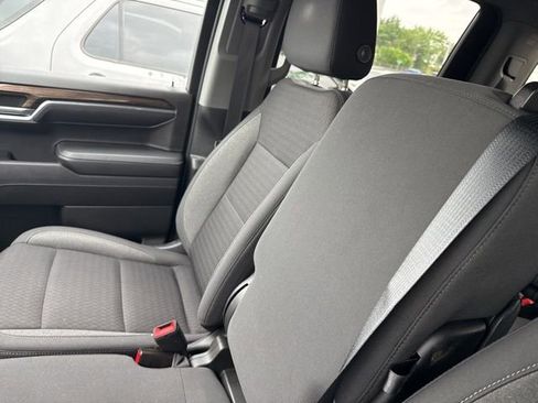 Used 2023 Chevrolet Silverado 1500 LT AWD/4WD image 56