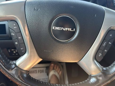 Used 2013 GMC Sierra 1500 Denali AWD/4WD image 22