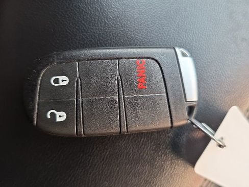 Used 2023 Dodge Durango SXT RWD image 50