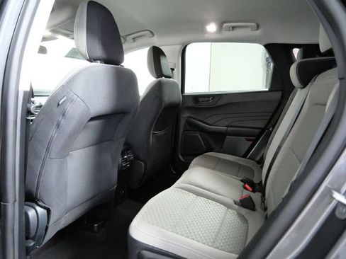 Certified 2022 Ford Escape SE w/ Cold Weather Package image 13