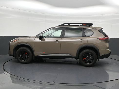 Used 2025 Nissan Rogue SV w/ Rock Creek Premium Package AWD/4WD image 2