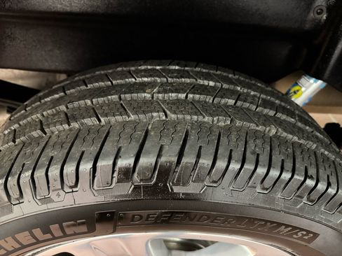 Used 2019 Ford F150 Platinum w/ Equipment Group 701A Luxury image 51