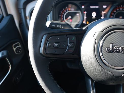 New 2026 Jeep Gladiator Sport image 17