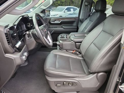 Used 2024 GMC Sierra 1500 SLT image 18